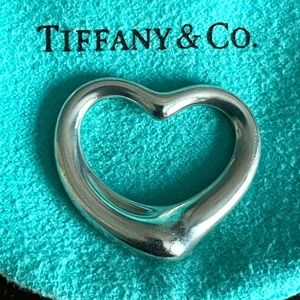Tiffany & Co. Large Open Heart Pendant . Elsa Peretti Collection